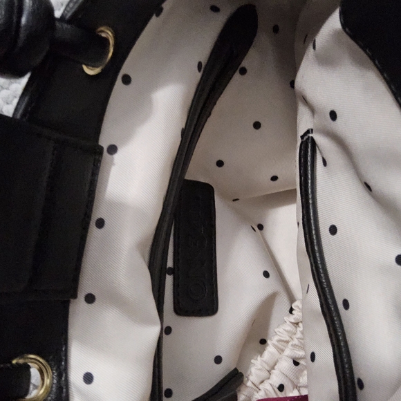 Customer Return On 34th Black Lilianna Woven Bucket Bag  missing crossbody strap - Picture 9 of 10